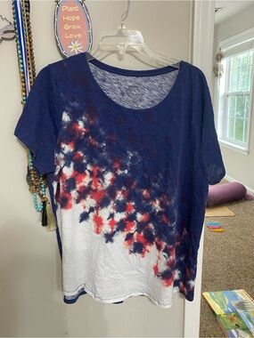 Like New Sonoma Navy Red White Tie-Dye Short Sleeve Top